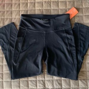 Two Gear Crop Leggings